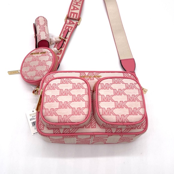 Michael Kors Jet Set Medium Crossbody Bag with Tech Attached - Picture 7 of 15